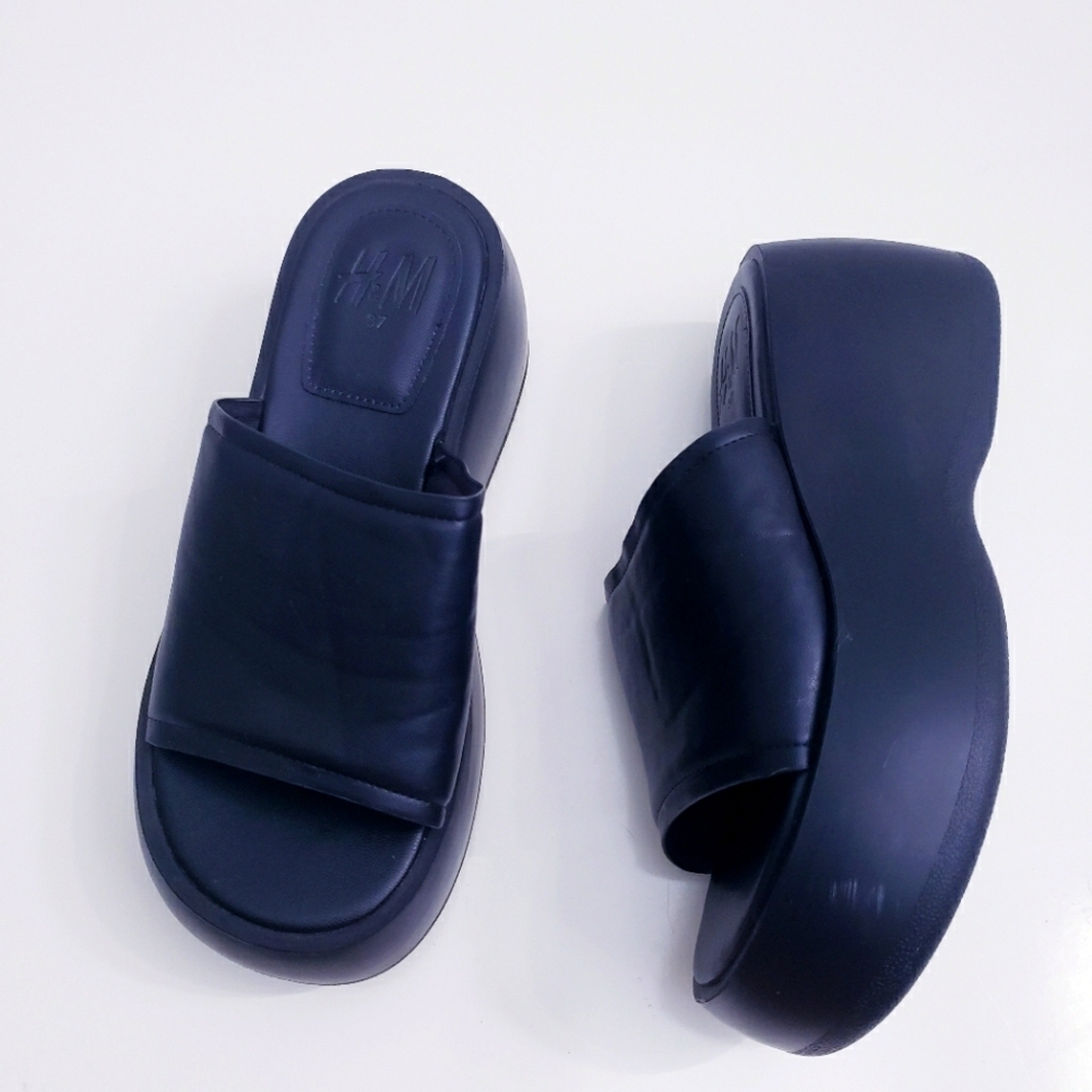 H&M Y2K Chunky Slide On Flat Sandals